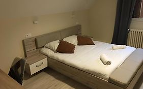 Au Charme du Lac Piscine&Spa 2